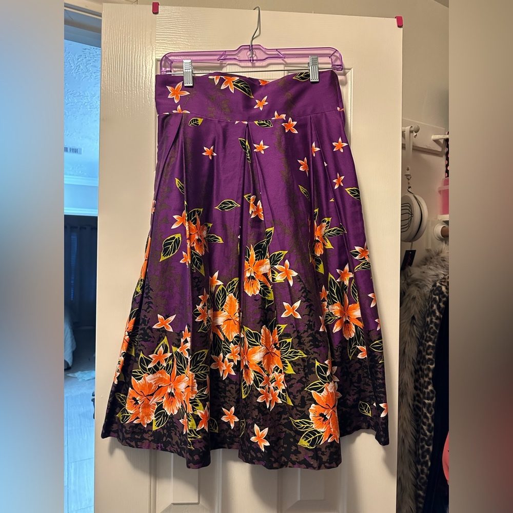 Deadly dames skirt by Micheline Pitt